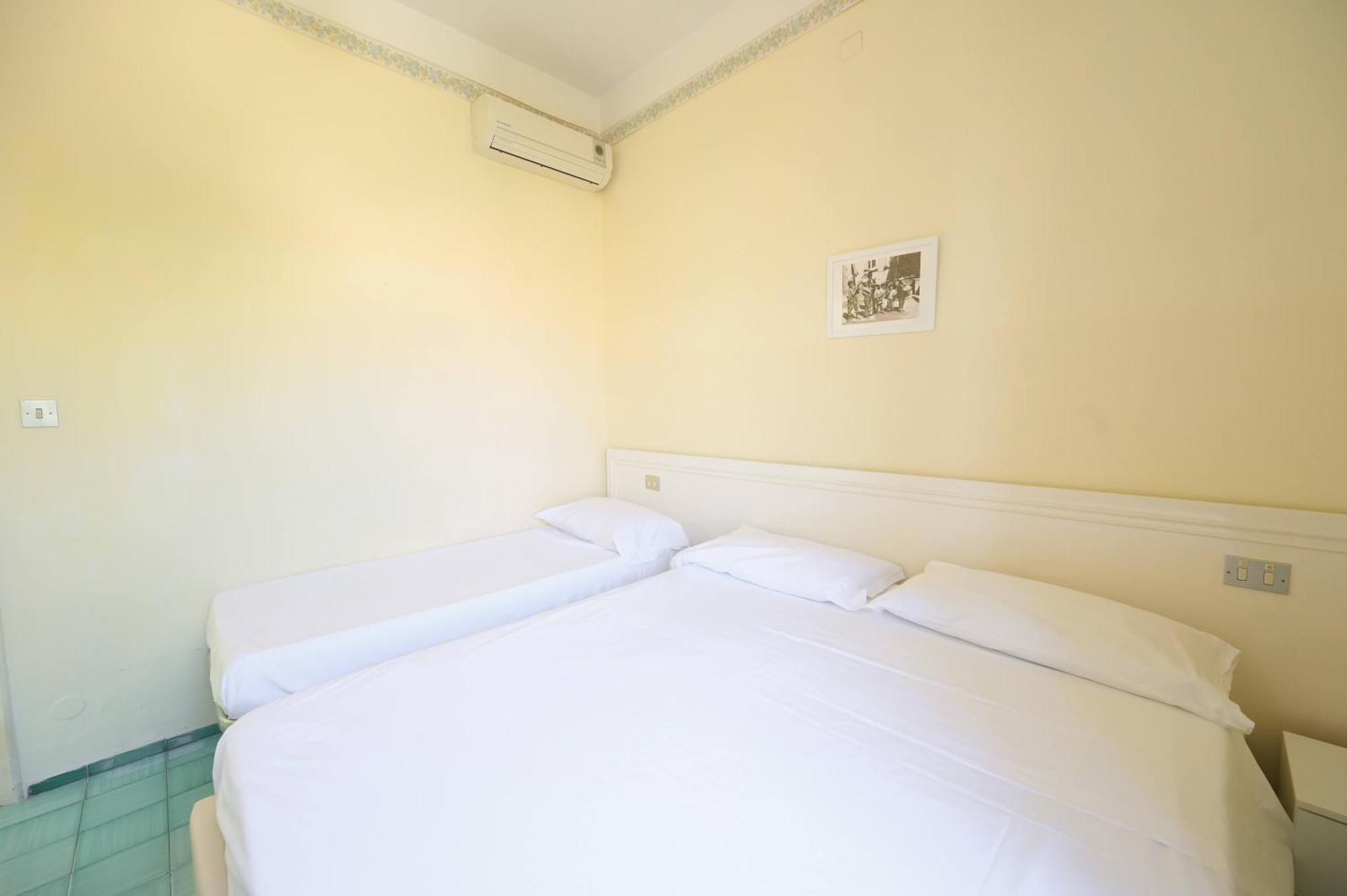 Villa Diana - Beach & Rooms Ischia Kültér fotó