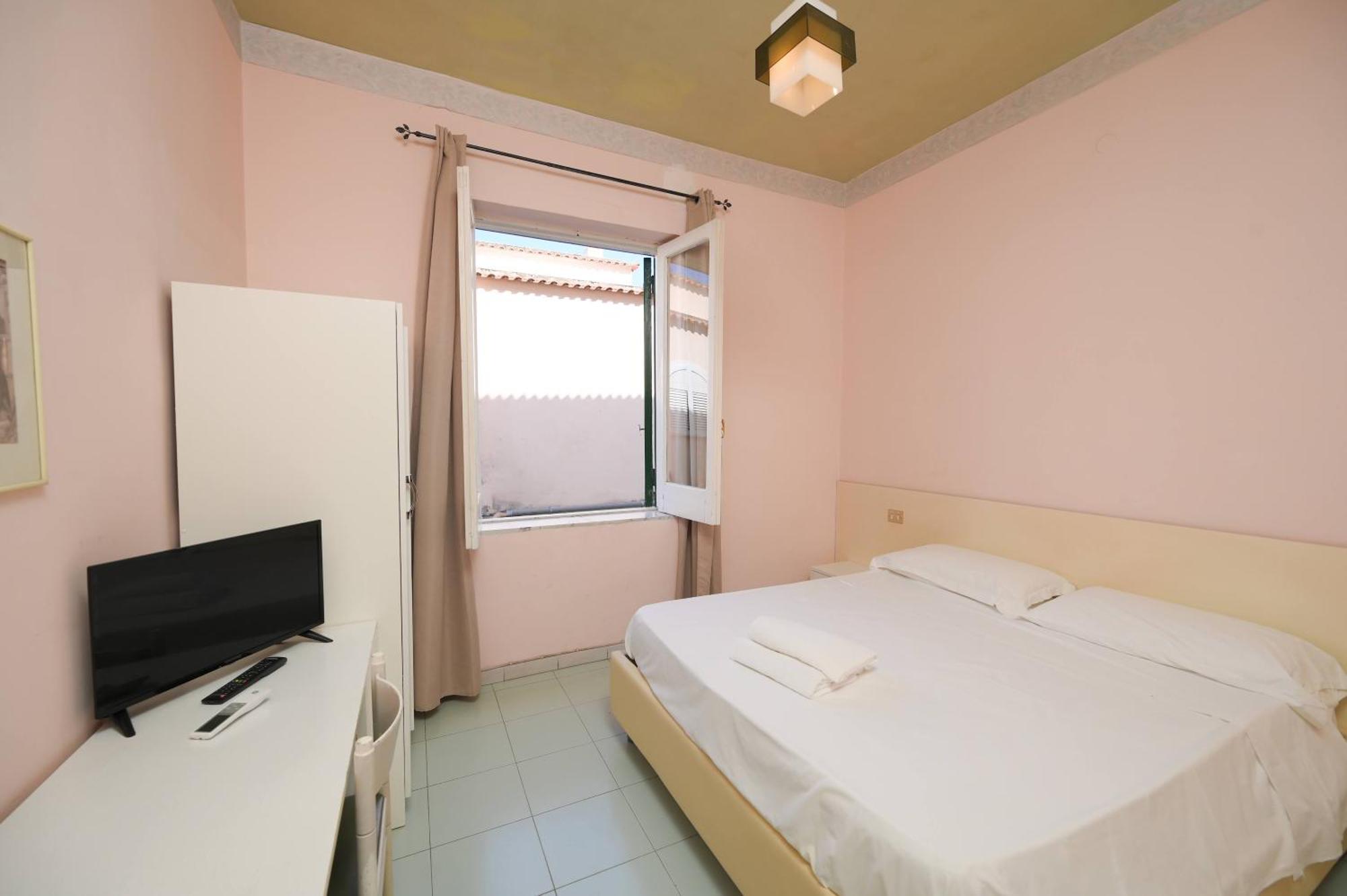 Villa Diana - Beach & Rooms Ischia Kültér fotó